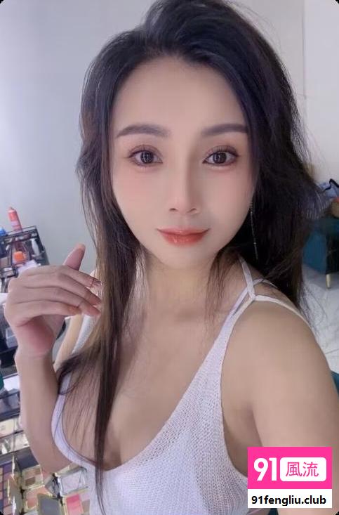 气质型风骚少妇